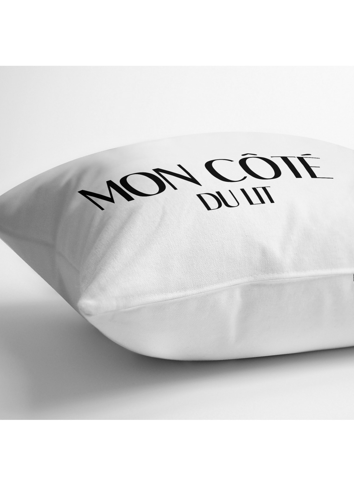 Coussin "Mon côté du lit"