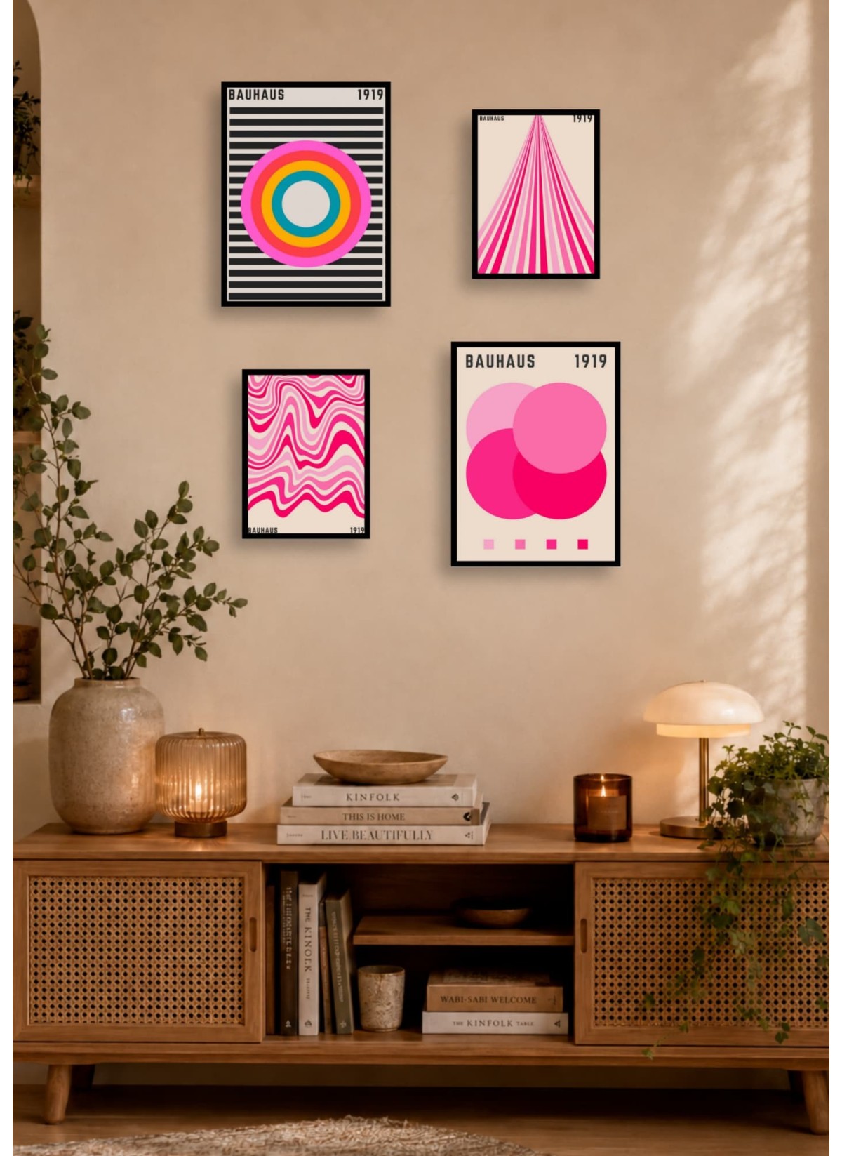 Pack d’affiches encadrées – Bauhaus : 4 affiches et cadres noirs | L’Afficherie
